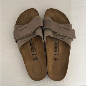 Birkenstock Oita Taupe Slides